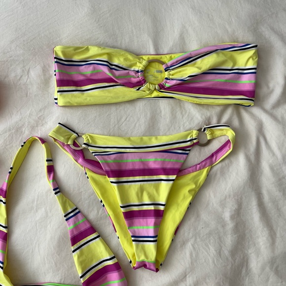 NWOT Frankie’s Bikinis Lot - Picture 4 of 6